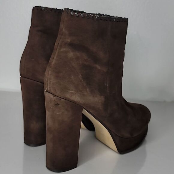 Marc Fisher Natasia Brown Suede Platform Boots. - Picture 3 of 13